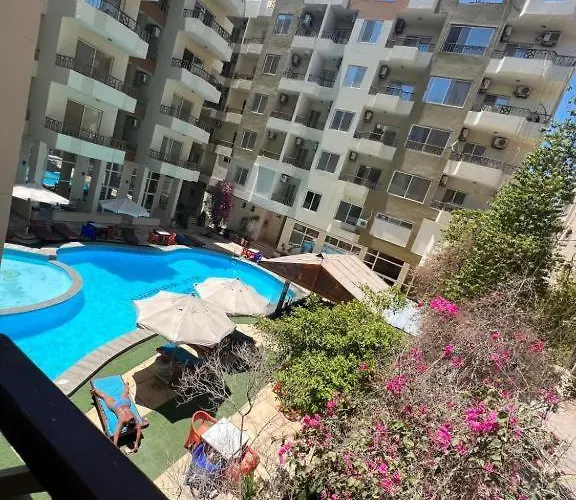 Paradise Hill Resort *